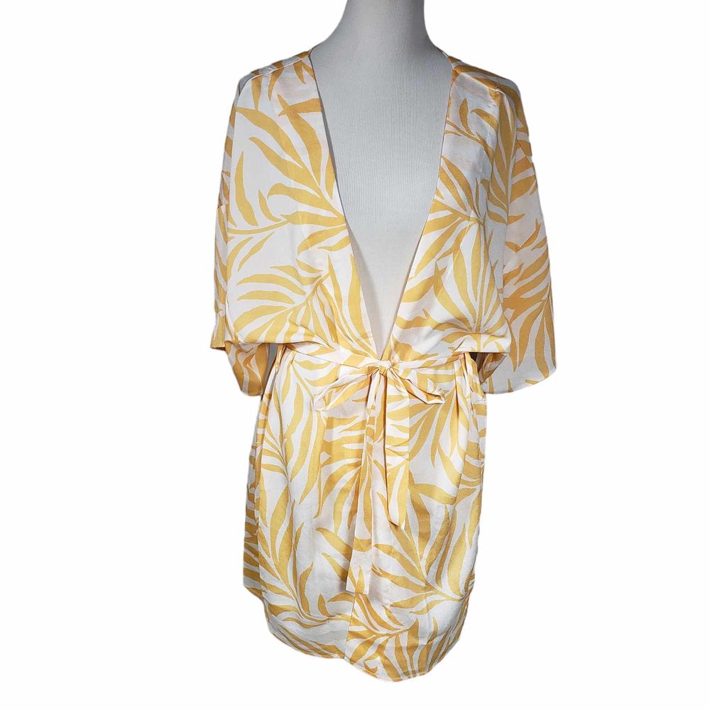 Maison du Soir Magnolia Luxe Robe Kimono Swim Cover Up XSmall/Small Yellow White